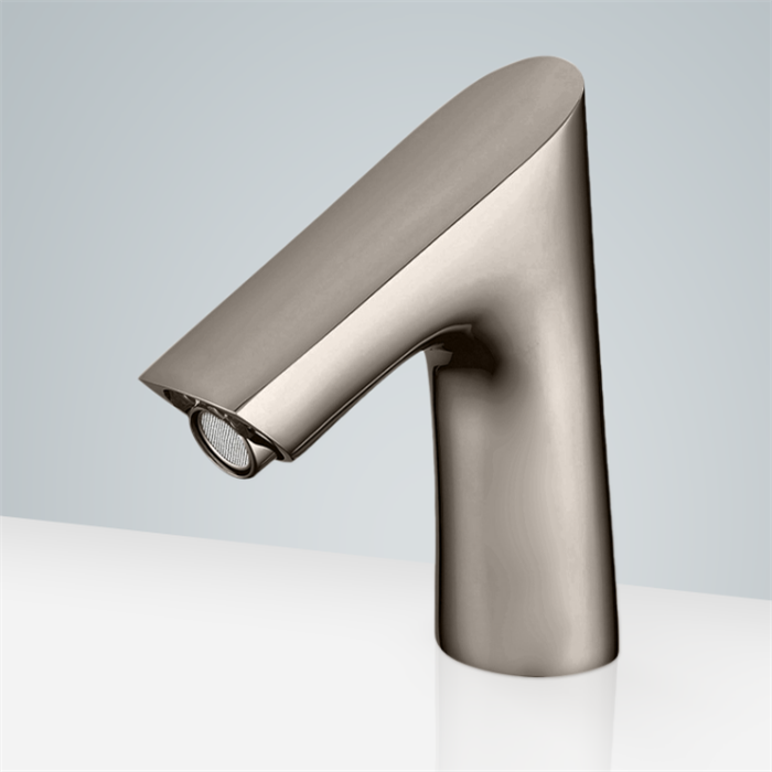 Selecting Touchless Faucets for Restrooms