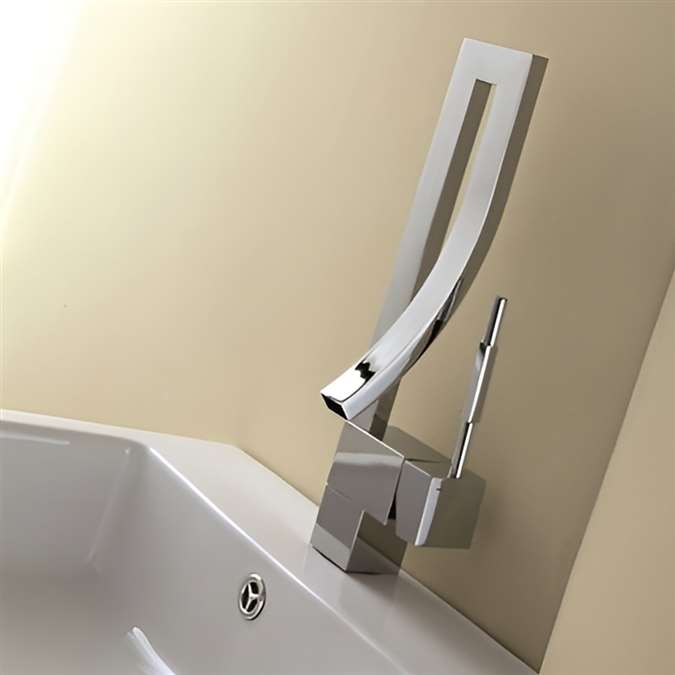 Hotel Designed Plato Chrome Finish Single Handle Brass Faucet